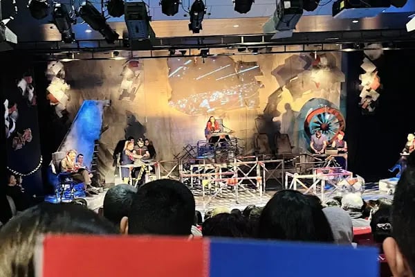 Tekirdağ Şehir Tiyatrosu Yulmaz İçöz Sahnesi - Resim 7