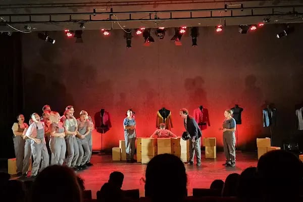 Tekirdağ Şehir Tiyatrosu Yulmaz İçöz Sahnesi - Resim 16