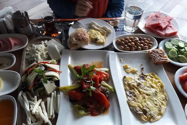 BİZDEN Bİ YER RESTAURANT - Resim 12