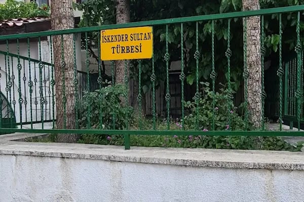 İskender Sultan Türbesi - Resim 12