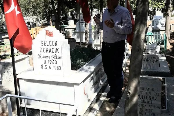 Hacılarkırı Mezarlığı - Resim 16