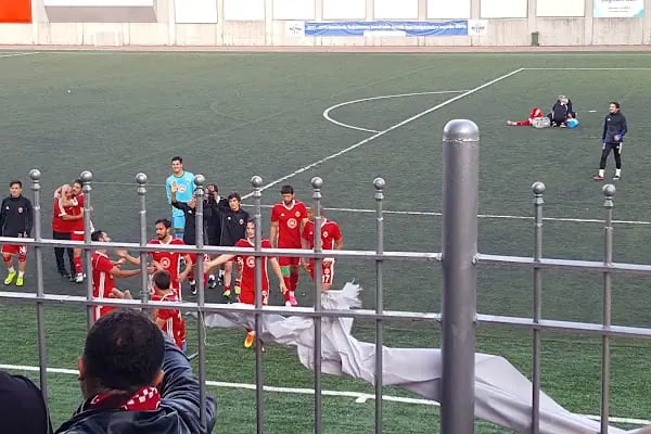 Bağcılar Belediyesi Mahmutbey Stadyumu - Resim 3