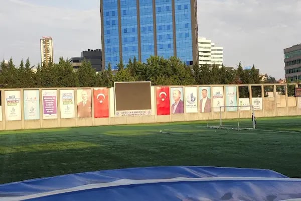 Bağcılar Belediyesi Mahmutbey Stadyumu - Resim 2