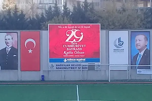 Bağcılar Belediyesi Mahmutbey Stadyumu - Resim 5