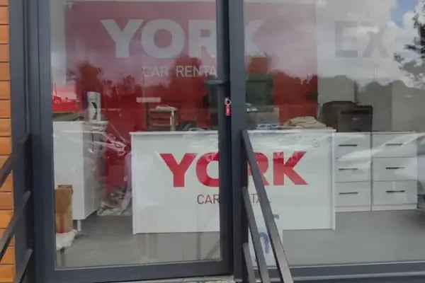 York Car Rental İstanbul Havalimanı (IGA) Araç Kiralama - Resim 7