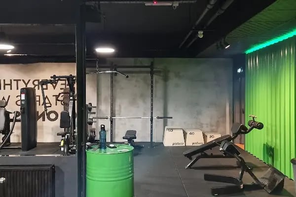 FiT//izz Fitness ve Sağlık Merkezi Tepe Şubesi - Resim 16