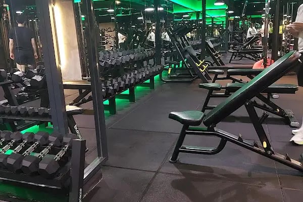 FiT//izz Fitness ve Sağlık Merkezi Tepe Şubesi - Resim 18