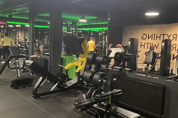 FiT//izz Fitness ve Sağlık Merkezi Tepe Şubesi - Resim 19