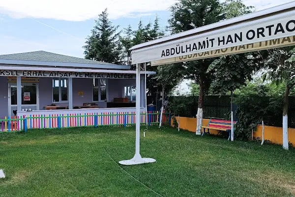 Abdülhamit Han Ortaokulu - Resim 20