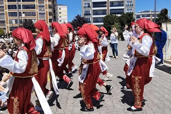 Abdülhamit Han Ortaokulu - Resim 18