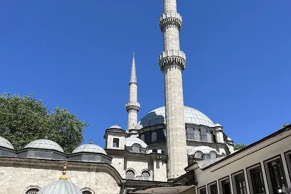 Şah Sultan Türbesi - Resim 16