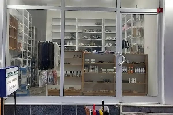 Lostra Bandco Ayakkabı Bakım Ve Tamir Salonu - Resim 2