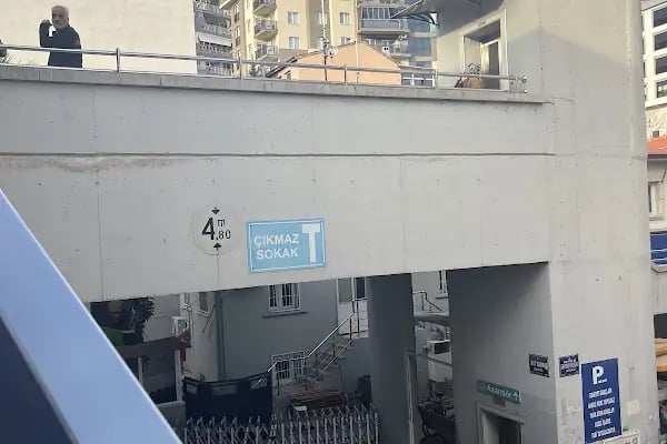 İzban Bayraklı İstasyonu - Resim 20