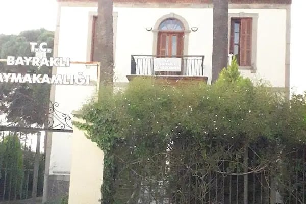 İzban Bayraklı İstasyonu - Resim 8