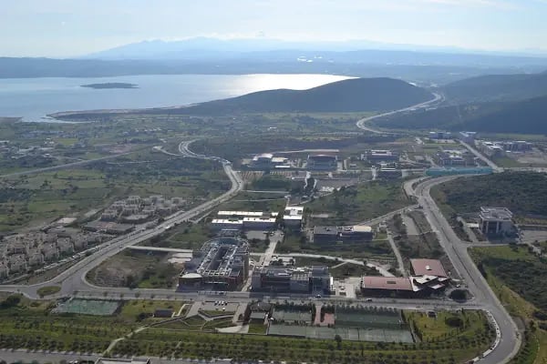 İzmir Yüksek Teknoloji Enstitüsü İYTE - Resim 2