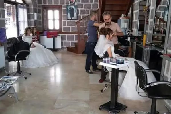 Halil Bayan Kuaförü - Resim 8