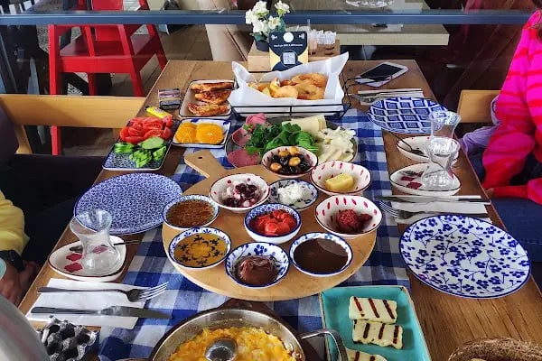 Monna Cafe Restorant - Resim 18