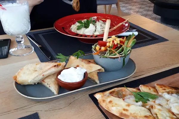 Monna Cafe Restorant - Resim 13