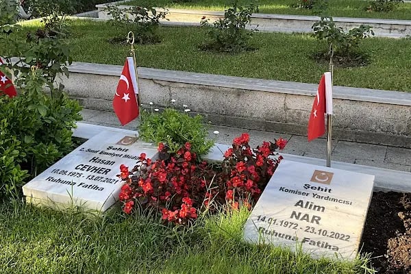 Edirnekapı Kara Şehitliği - Resim 3