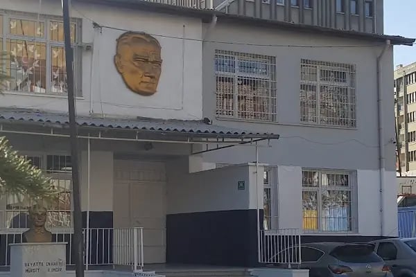 Cumhuriyet İlkokulu - Resim 12