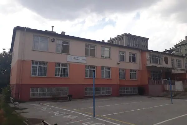 Cumhuriyet İlkokulu - Resim 9