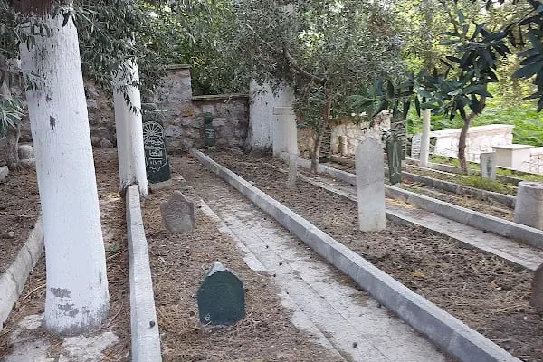 Hâki Baba Camii ve türbesi - Resim 10