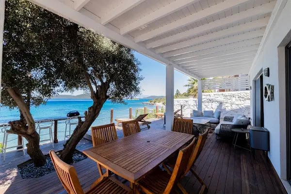 Love Beach Villa - Resim 10