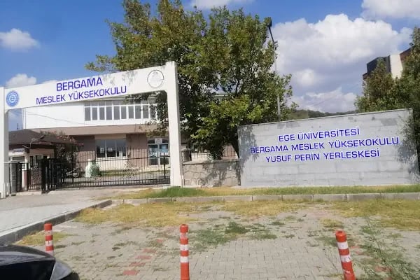 Ege Üniversitesi Bergama Myo - Resim 11