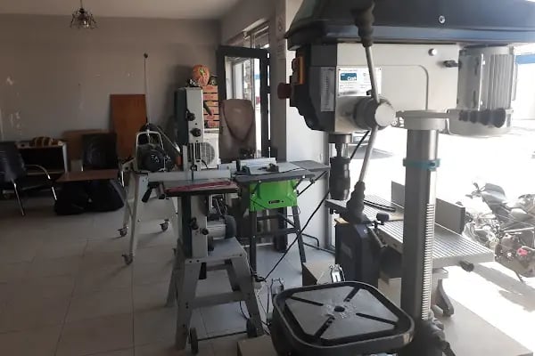 Cengiz Erendor Ud Yapım Atölyesi - Resim 9