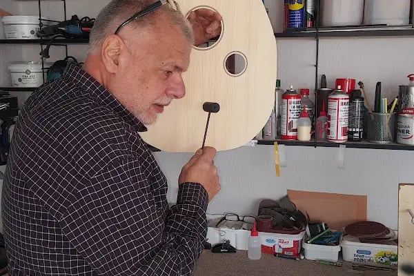 Cengiz Erendor Ud Yapım Atölyesi - Resim 10