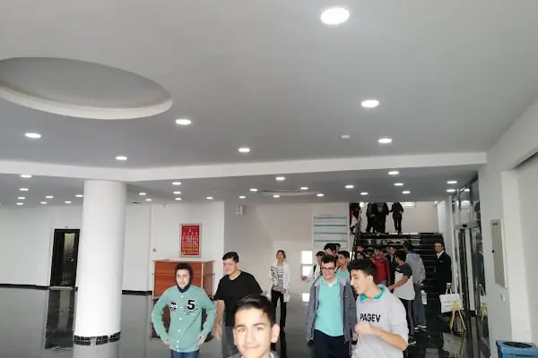 İstanbul - Küçükçekmece PAGEV Plastik Teknolojisi Mesleki ve Teknik Anadolu Lisesi - Resim 2