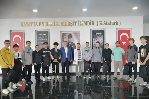 İstanbul - Küçükçekmece PAGEV Plastik Teknolojisi Mesleki ve Teknik Anadolu Lisesi - Resim 3