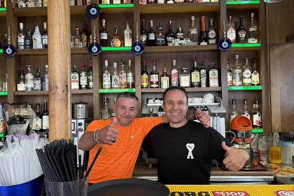 Cafe La Fontaine - Resim 6