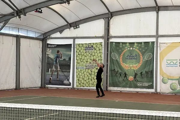 Çağla Büyükakçay Tenis Kortu - Resim 3