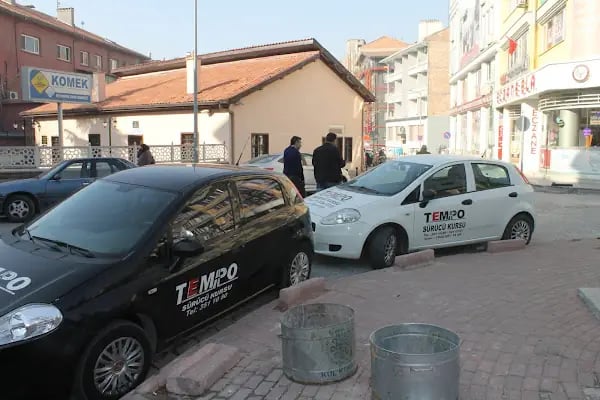 Tempo Motorlu Taşıt Sürücüleri Kursu Zafer Şubesi - Resim 7