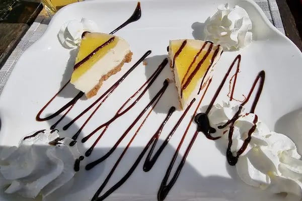 Istanbul Cafe Restaurant - Resim 13