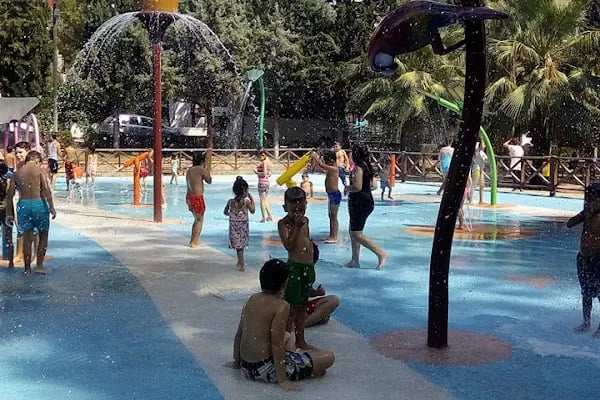 Doğal Park Su Oyunları - Resim 11