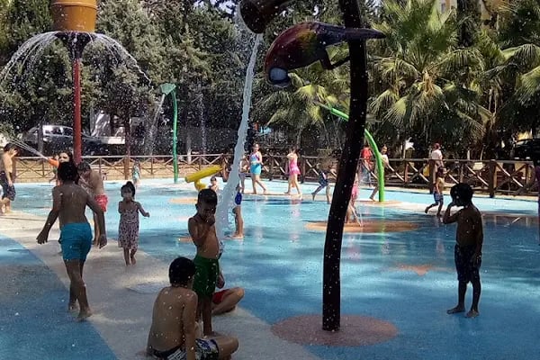 Doğal Park Su Oyunları - Resim 7