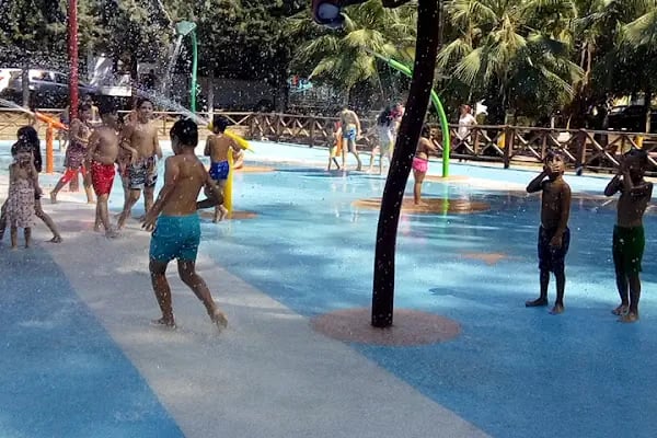 Doğal Park Su Oyunları - Resim 14