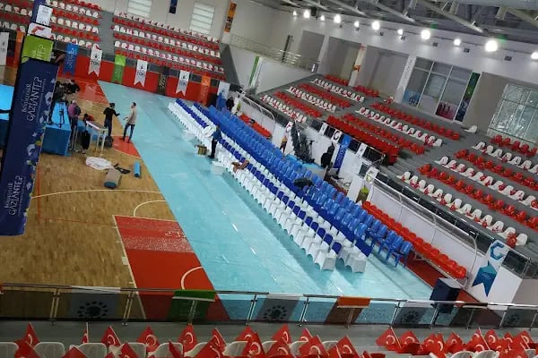 Talat Özkarslı Spor Salonu - Resim 10