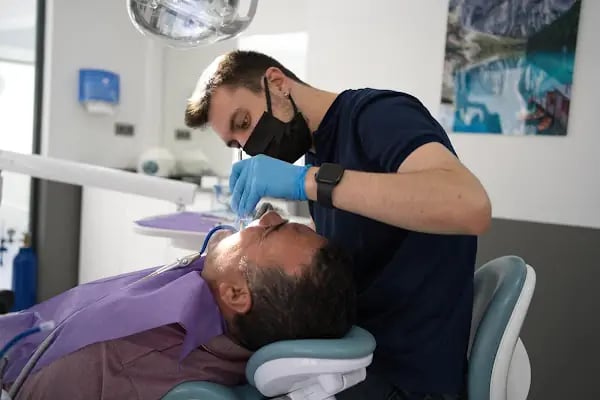 Özel İzmir Dental Klinik Ağız ve Diş Sağlığı Polikliniği - Resim 8