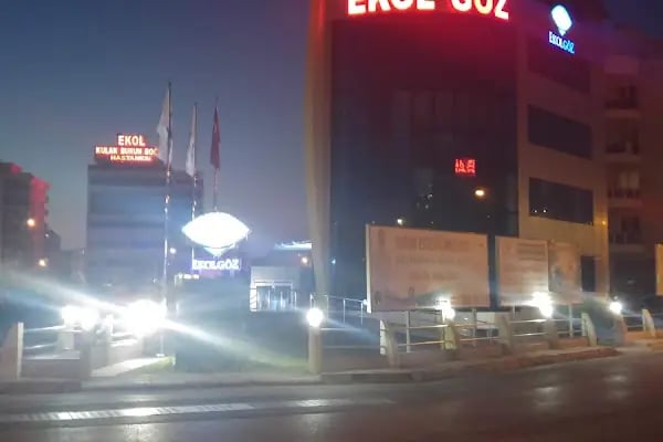 Bazekol Göz Tıp Merkezi - Resim 12