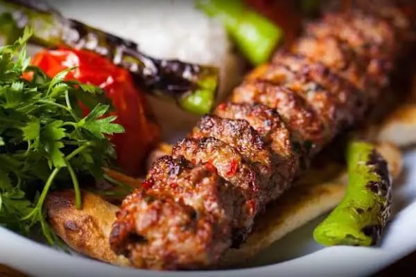 Kanatçı Belkıs Abla - Resim 3