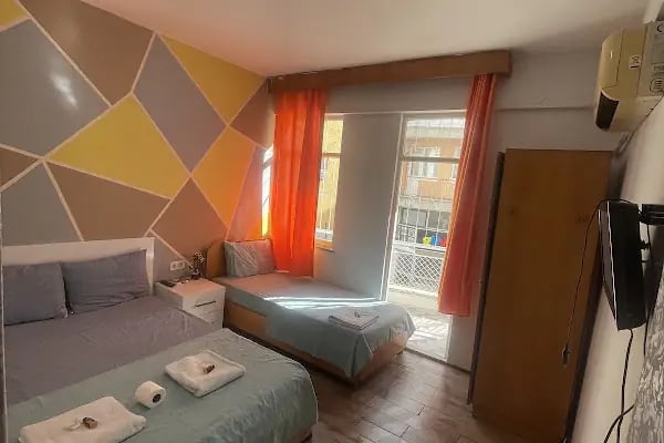 Hadrian's Gate Family Hostel - Resim 19
