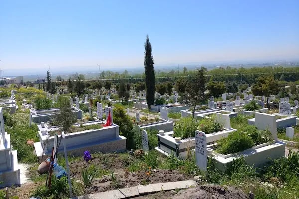 Balıkesir Çınarlıdere Mezarlığı - Resim 1