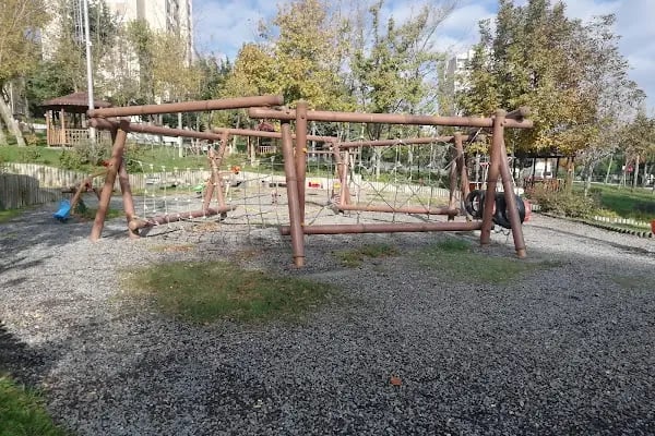 Selçuklu Parkı - Resim 10
