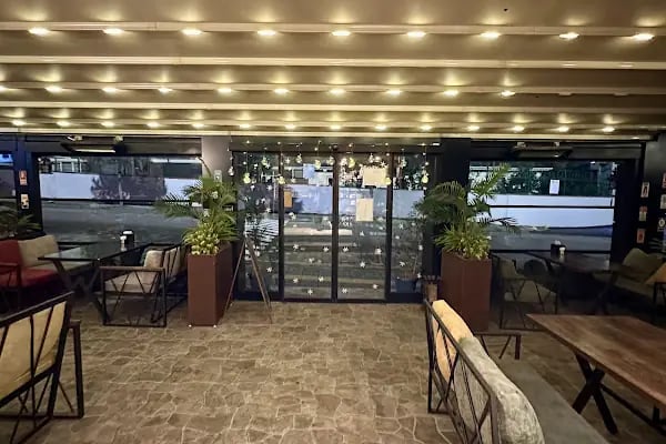 Caramel Cafe&amp;Patisserie - Resim 16