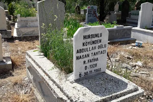 Akşehir İlçe Mezarlık - Resim 6