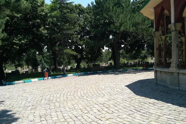 Akşehir İlçe Mezarlık - Resim 13