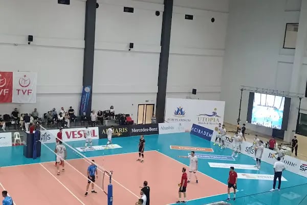 100. Yıl Recep Hacıfazlıoğlu Spor Salonu - Resim 7